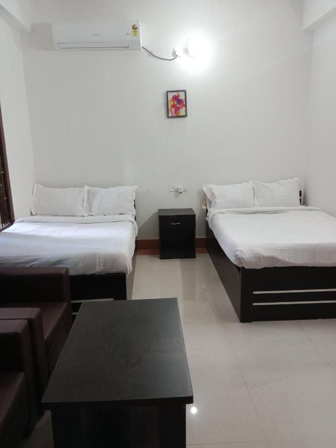 Niroda Guest House Guwahati Exterior foto